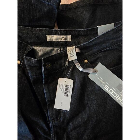 Chicos Modern Fit Straight Leg Dark Wash Embellished Pocket Jeans Size 2 Short - Picture 6 of 13
